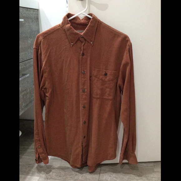 levis brown shirt